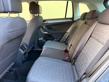Volkswagen Tiguan - 5