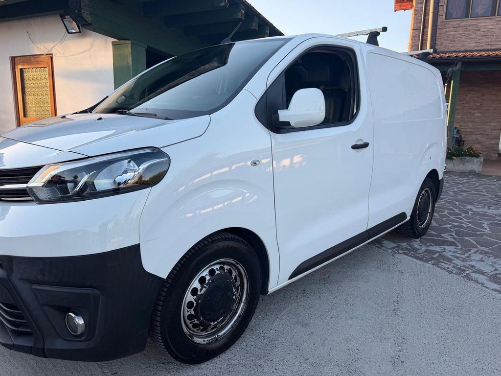 Image of Toyota Proace (Verso)