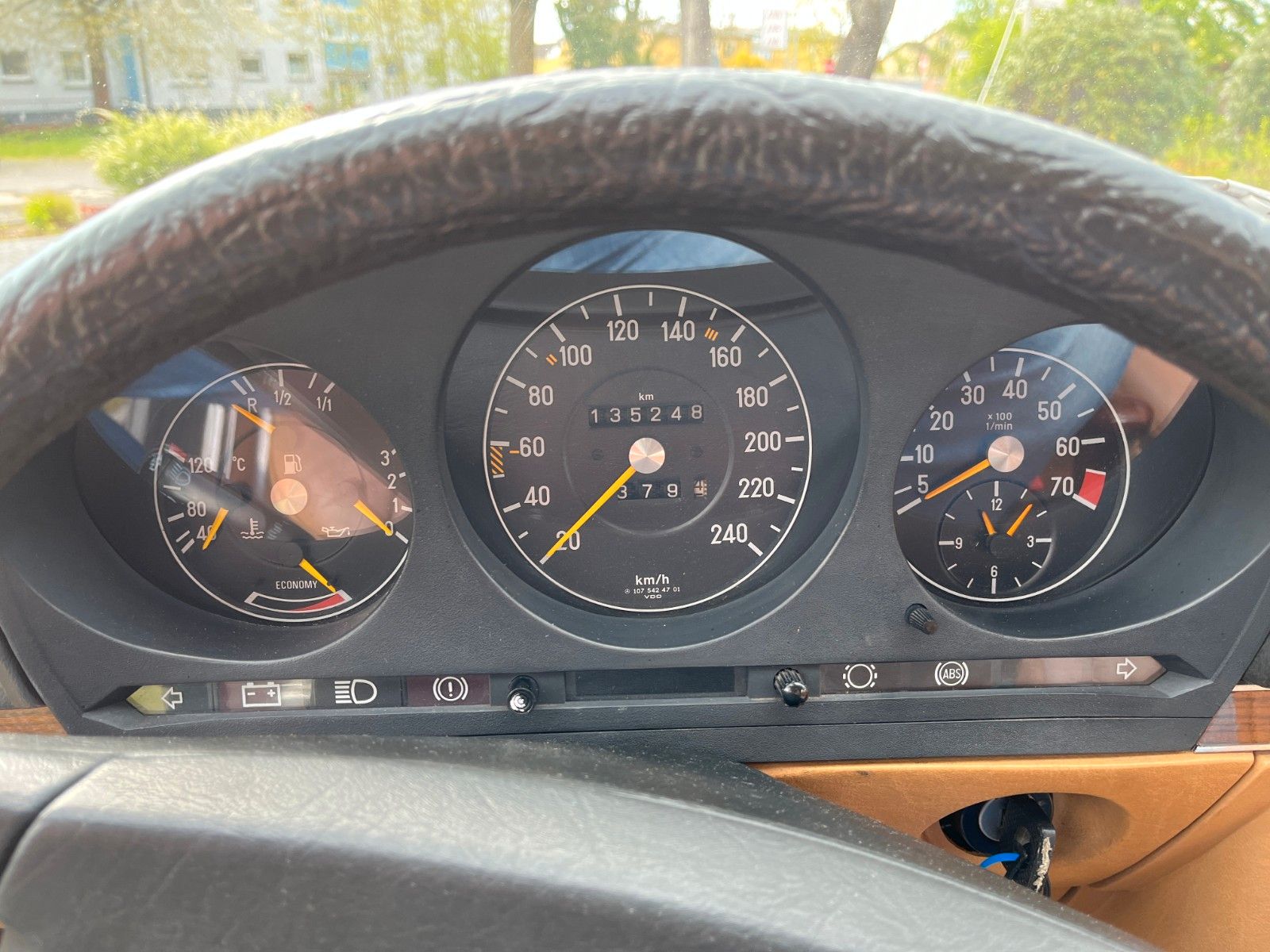Fahrzeugabbildung Mercedes-Benz 280 SL