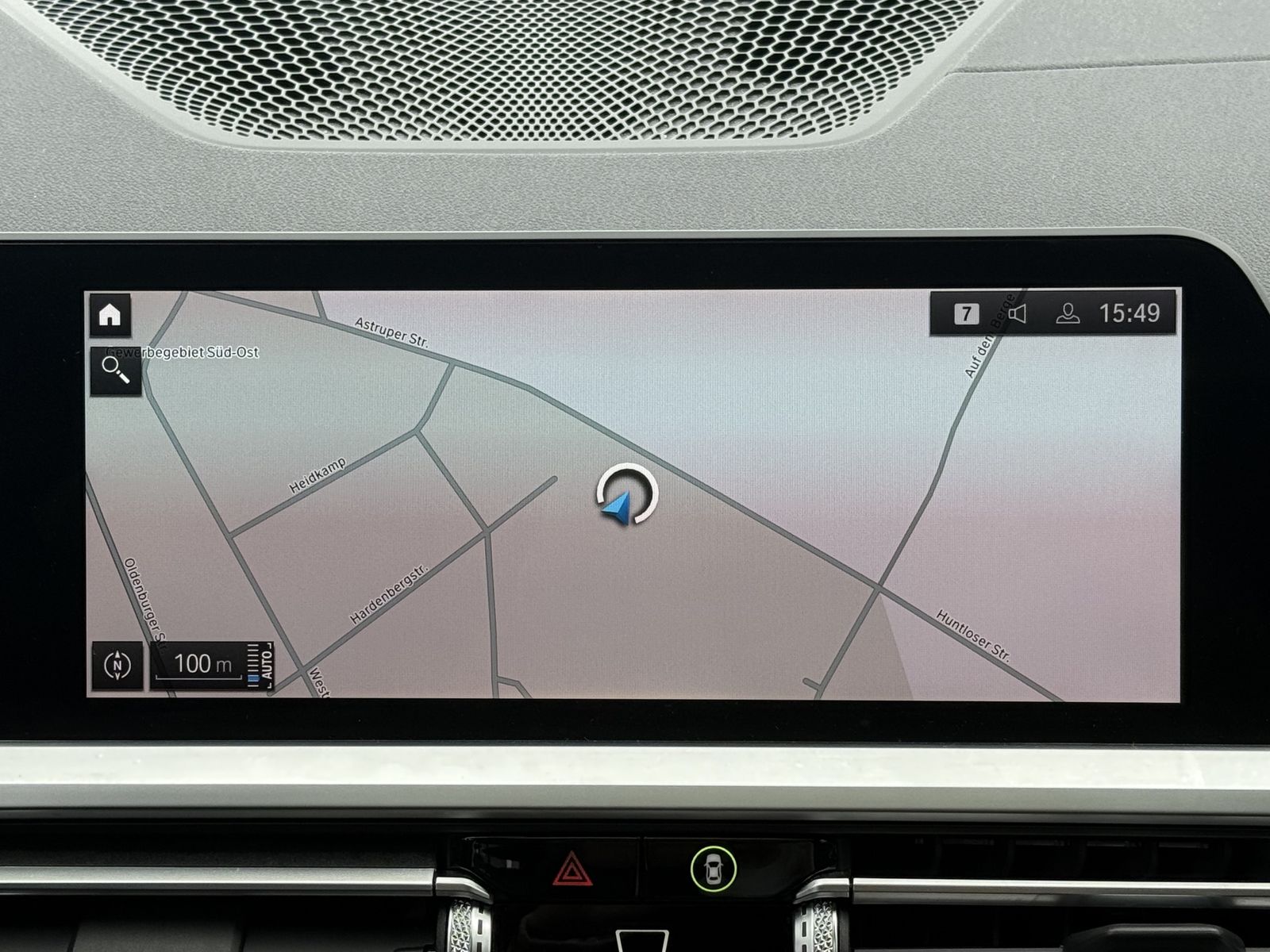Fahrzeugabbildung BMW 330e Touring M-Sport NAV+LASER+PANO+H&K+360°+ACC