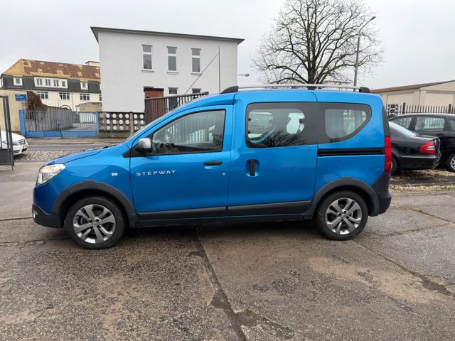 Dokker 1.2 Stepway, TÜV Neu Bild 3