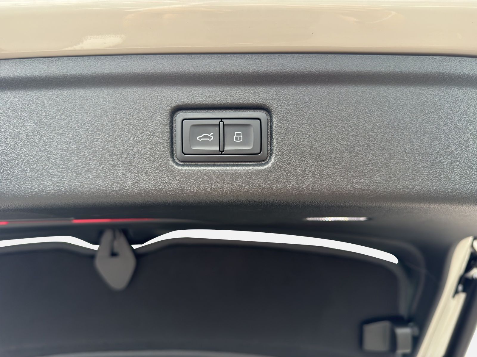 Audi A6 e-tron - Bild 12