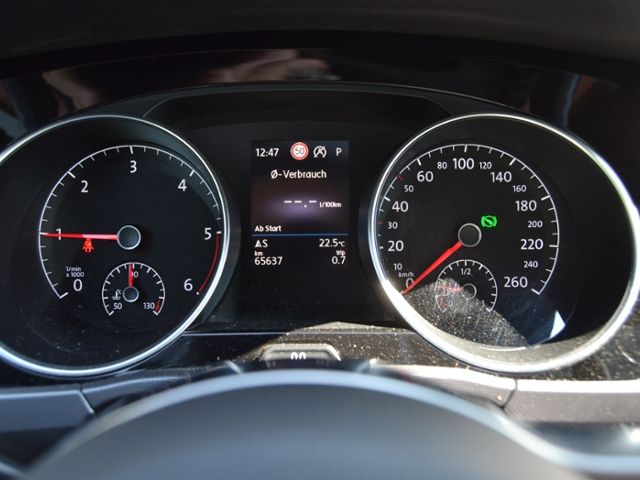 Touran 2.0 TDI DSG R-Line MEGA-VOLL/STAND-HZ/PAN