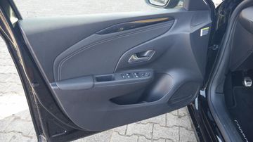 Bild 7 Opel CORSA F 1.2 GS