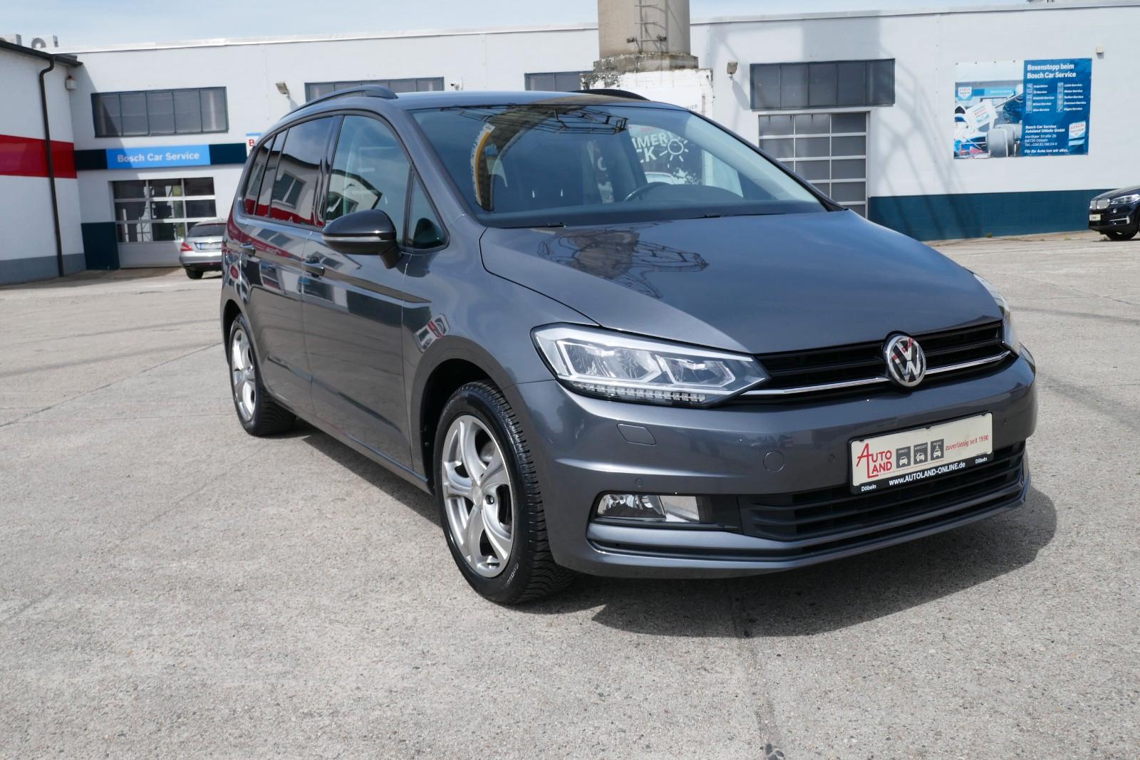 Volkswagen Touran Highline TSI DSG 7-Sitzer/AHK/LED/Nav