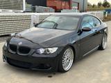 BMW Coupe 335i *Xenon *Schalter *Navi *SH *PDC - BMW 335: Coupé