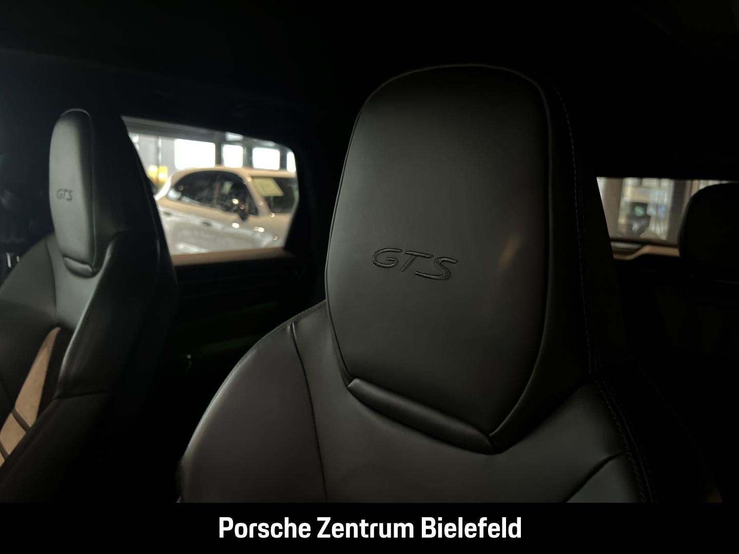 Porsche Cayenne GTS Surround-View Luftfederung 21-Zoll