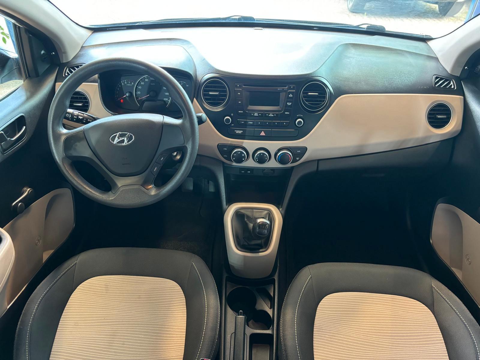Hyundai i10 blue Classic Klima  8-fach bereift