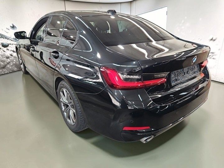 BMW 320d Limo xDrive Shadow-Line*WIDE*LED*CARPLAY imagem 3