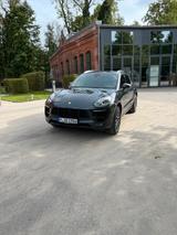 Porsche Macan S S*Navi*Leder*SHZ*AHK* - Porsche Macan Gebrauchtwagen in München