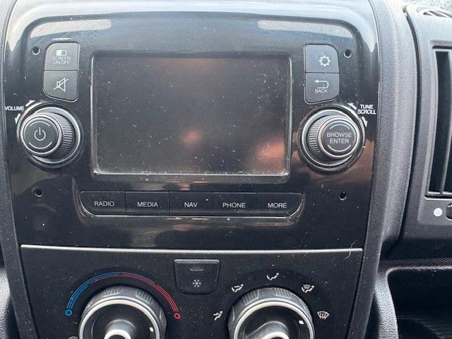 Fahrzeugabbildung Citroën Jumper 30 L1H1 Blue-HDi NAVI KLIMA LANE Dachträg