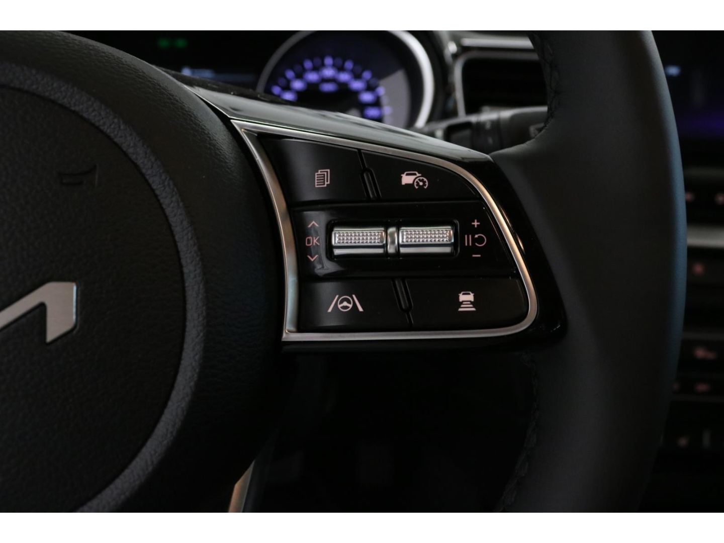 Fahrzeugabbildung Kia Ceed Spirit 1,5 Automatik Kamera Navi SHZ Tempom