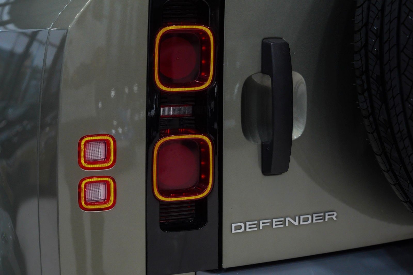 Land Rover Defender 110*EXT-PAKET*LUFTFEDER*360°*PIVI-PRO* foto 11