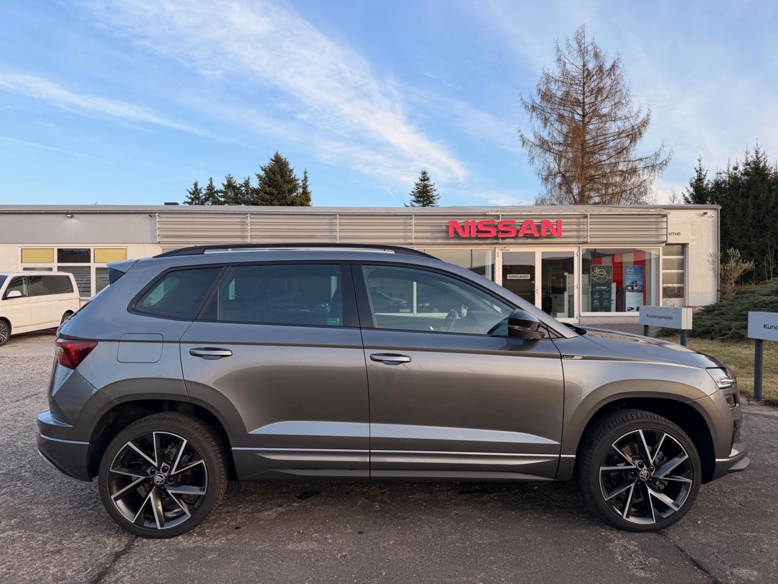 Skoda Karoq Sportline 1.5TSi DSG/PANO/AHK/ACC/KEY/GAR.