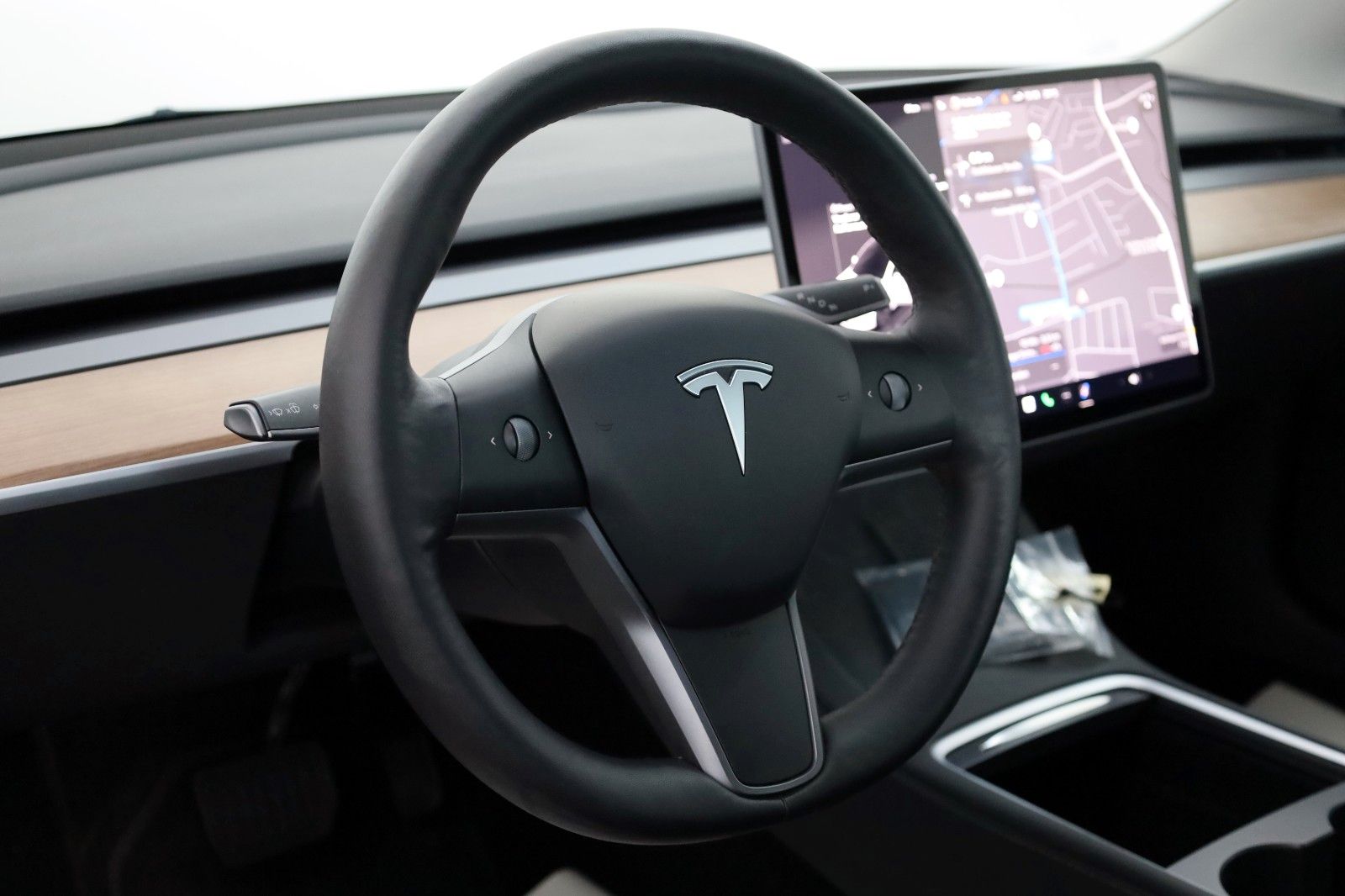 Fahrzeugabbildung Tesla Model 3 Long Range AWD, Autopilot 3, Panorama,WR