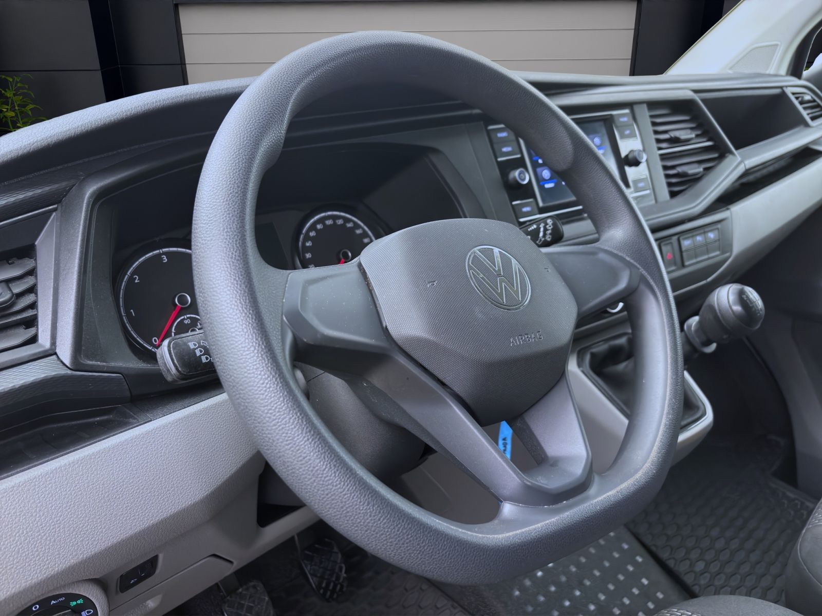 Volkswagen T6 Kombi - Bild 11