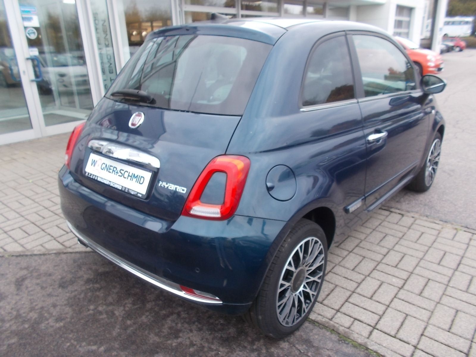 Fahrzeugabbildung Fiat 500 Dolcevita 1.0 Hybrid + Klimaautomatik