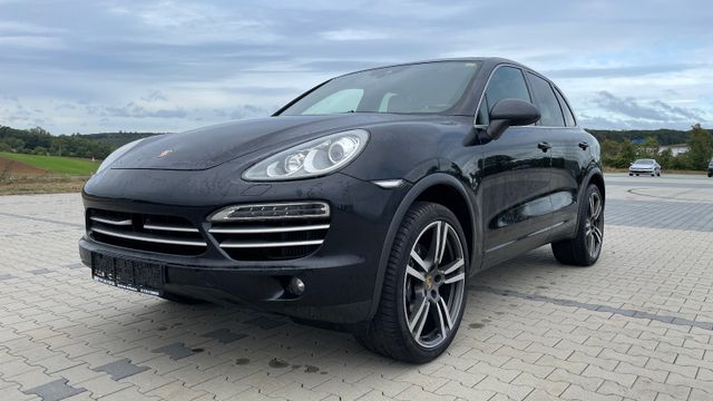 Porsche Cayenne 3.0l TDI Platinum (Motor überholt)