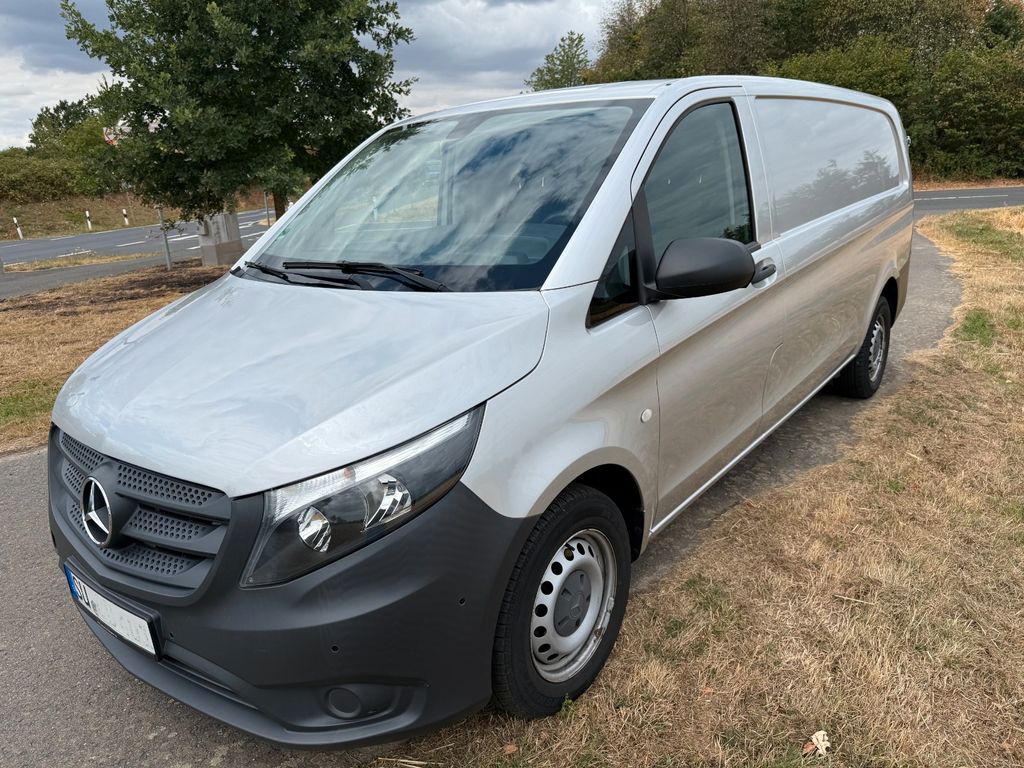 Image of Mercedes-Benz Vito
