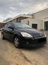 Kia cee'd 1,6 Benzin TÜV Neu Multi  - Kia aus 2008: Cee D