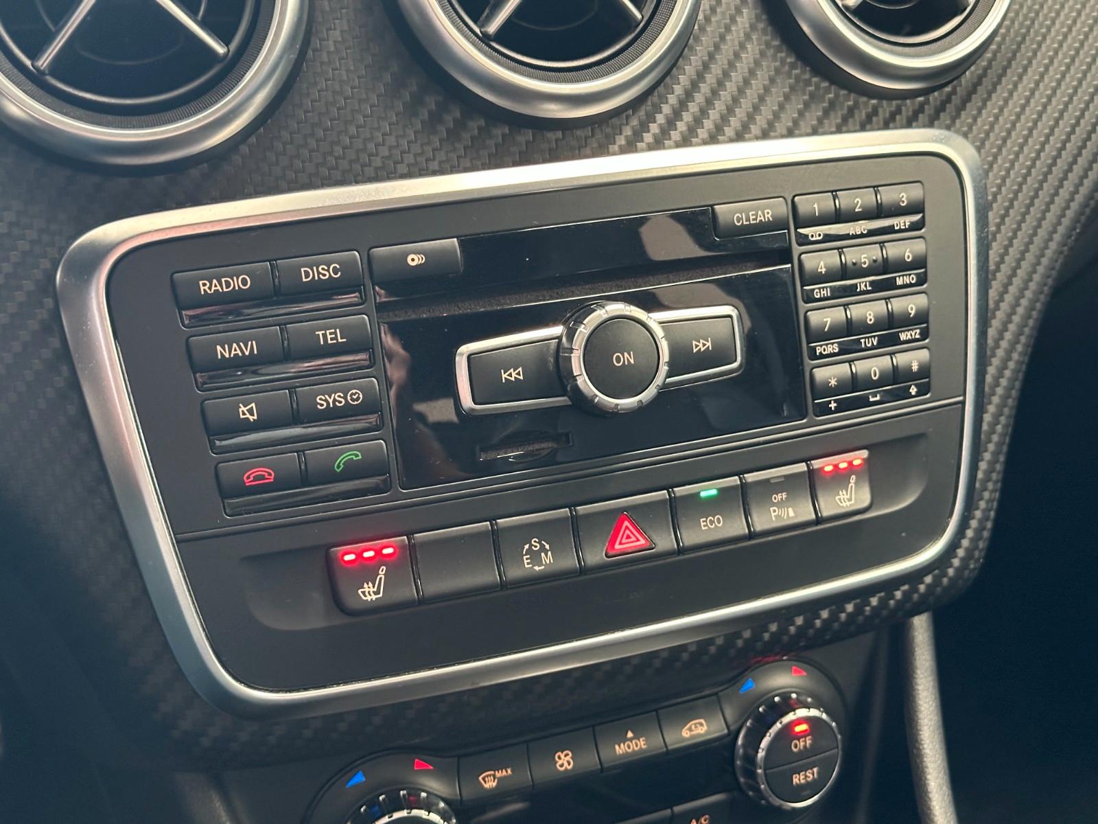 Mercedes-Benz A 250 4MATIC DCT Comand*Bi-Xenon*Leder*