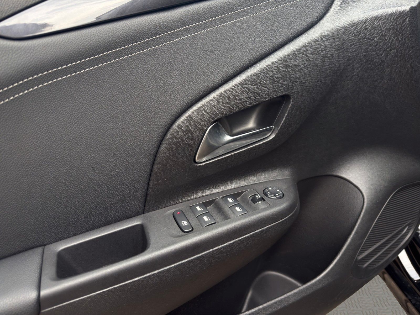 Fahrzeugabbildung Opel Corsa F Elegance*Kamera*Tempo*LED*Spurhalte*Shz