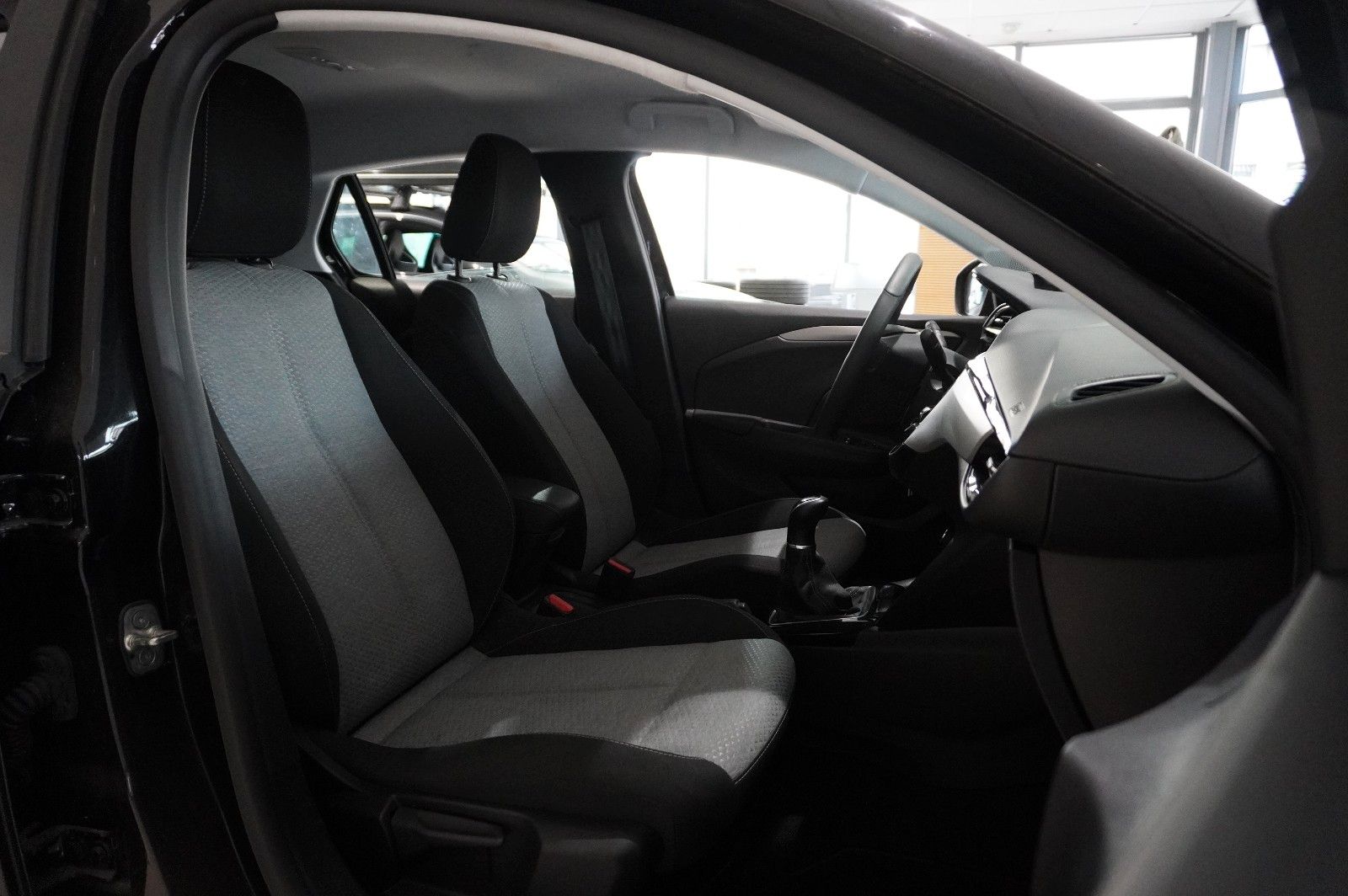 Fahrzeugabbildung Opel Corsa F 1.2 FACELIFT NAVI/LED/KAMERA/VIRTU./DAB+