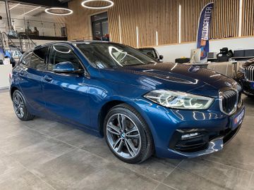 BMW 118 d Sport Line *LED*PDC*CARPLAY*TOUCH*SHZ*TEMP