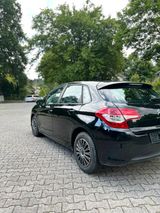 Citroën C4 Lim. Attraction - Citroën C4 aus 2011