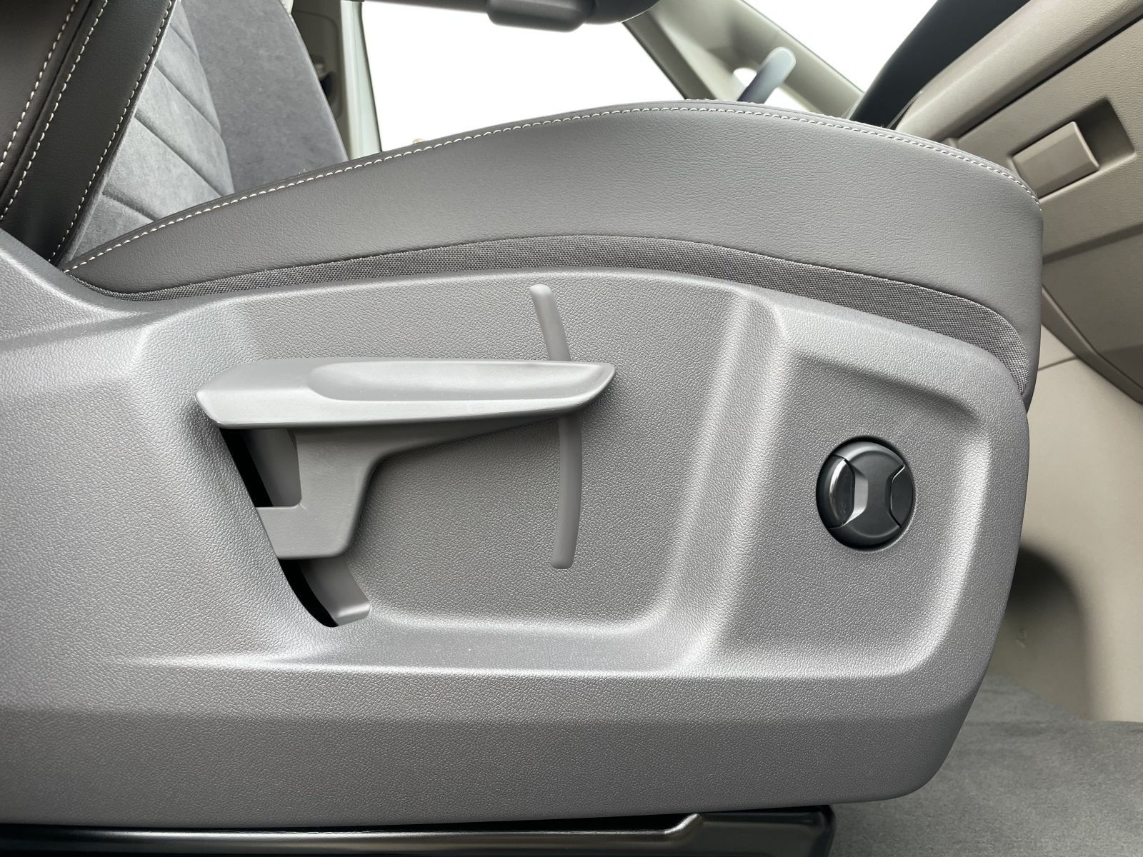 Volkswagen T7 Multivan - Bild 10