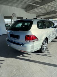 Volkswagen Golf - 8
