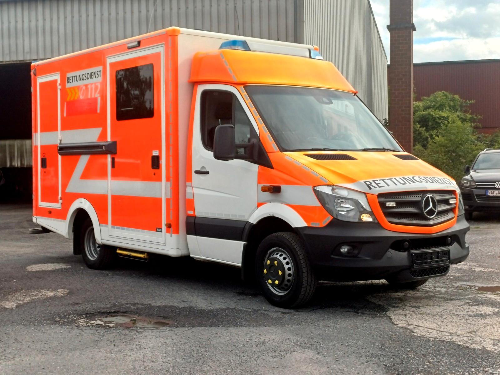 Mercedes-Benz Sprinter 516CDI Rettungswagen RTW Krankenwagen