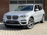 BMW X3 Sportpaket Virtual Kamera Harman - BMW X3: Sportpaket