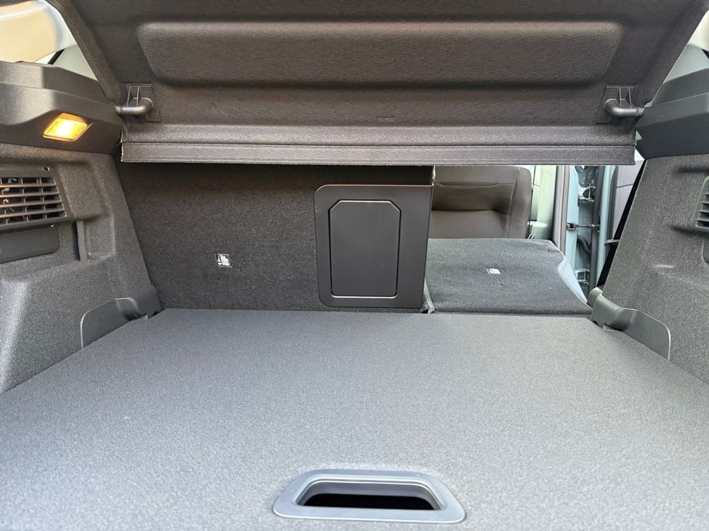 Fahrzeugabbildung Citroën C4 Hybrid 145 MAX - Schiebedach*Winter Paket