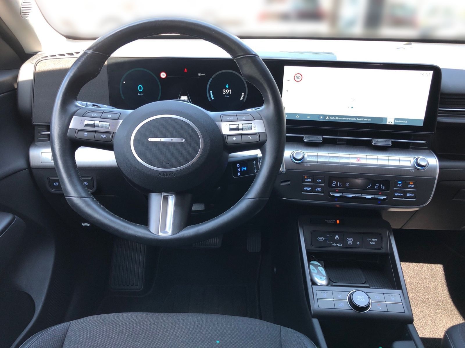 Fahrzeugabbildung Hyundai KONA Trend Elektro 65,4 kWh Navi el.Heckklappe