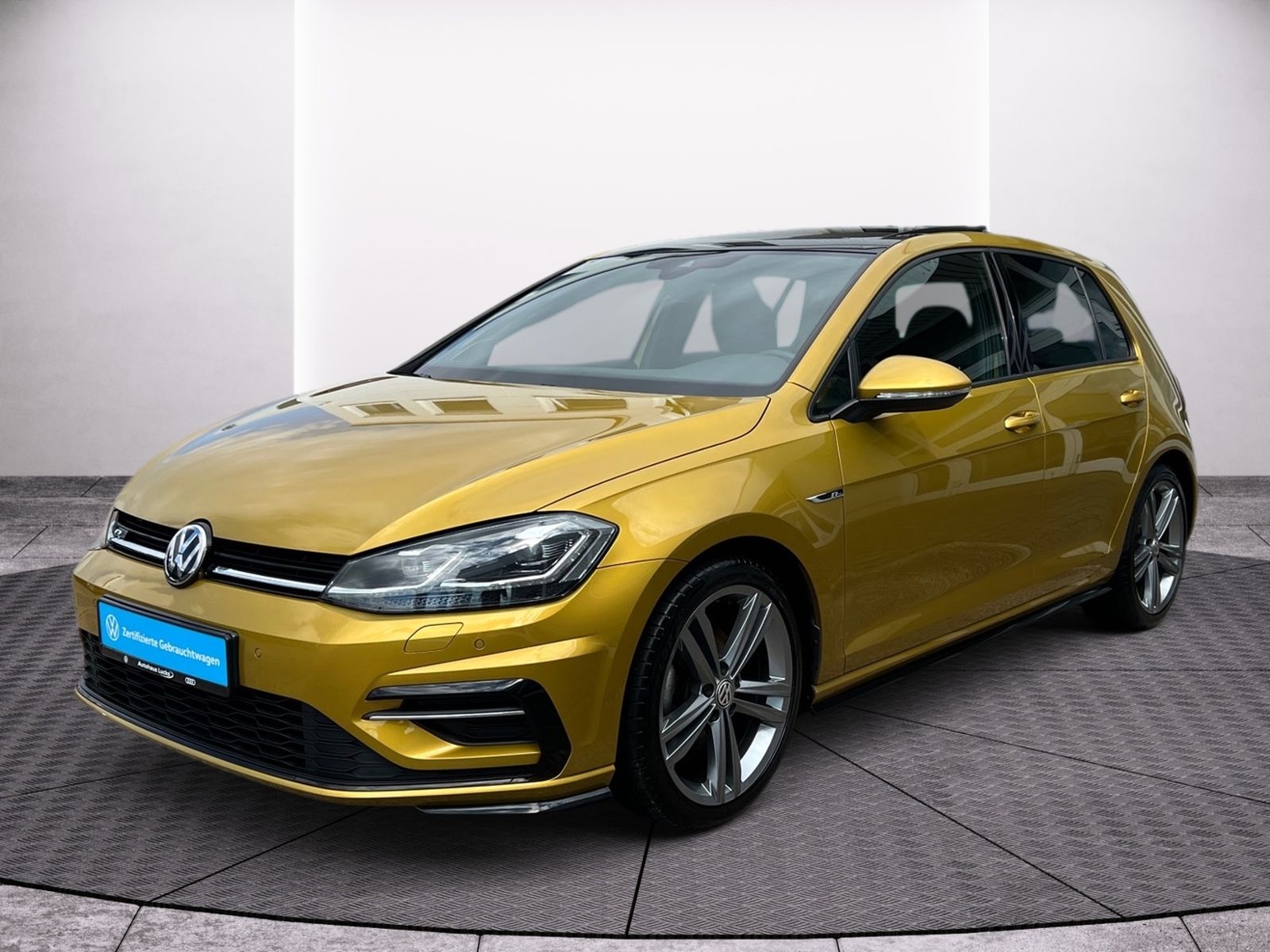 Volkswagen Golf VII 1.5 TSI R-Line LED Dynaudio Pano Kamera foto 2