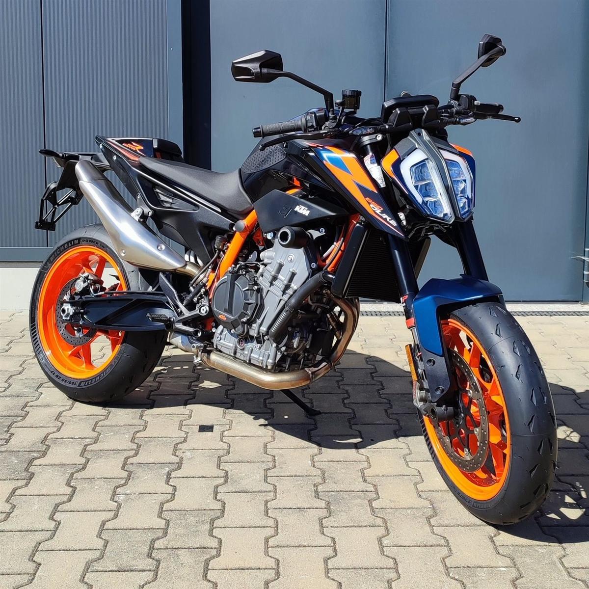 KTM 890 Duke R inkl.TechPack
