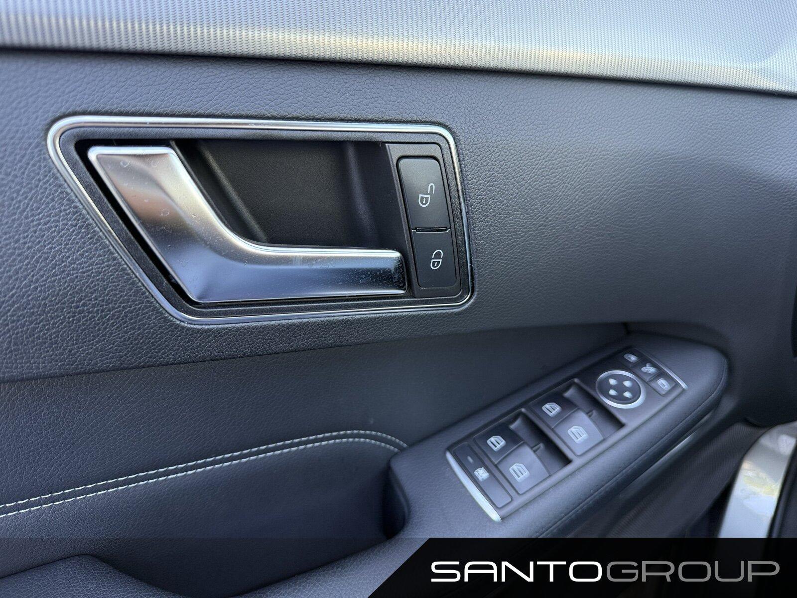 Mercedes-Benz E 220 BlueTEC T-Modell Avantgarde/Navi/SHD/Autom