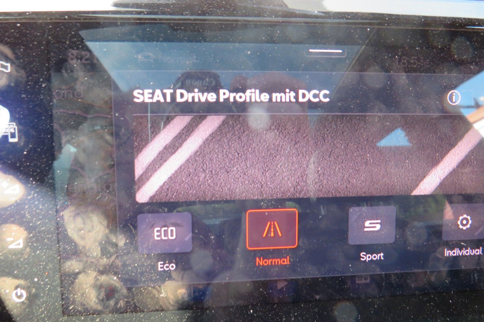 Fahrzeugabbildung SEAT Tarraco Xcellence PANO 7S ACC NAVI LEDER  LED