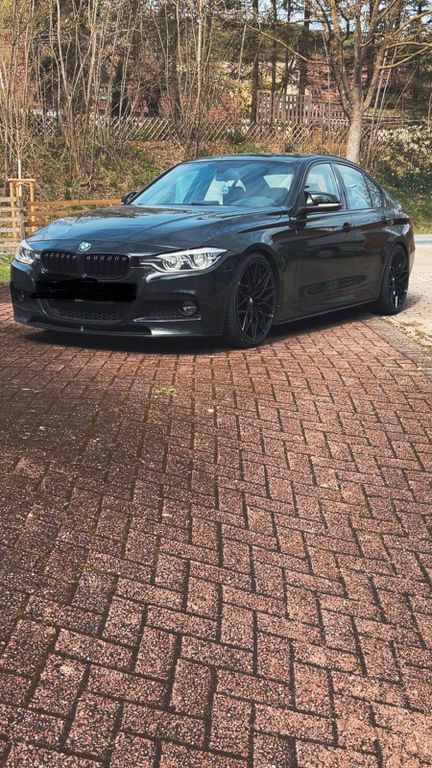 Image of BMW 330