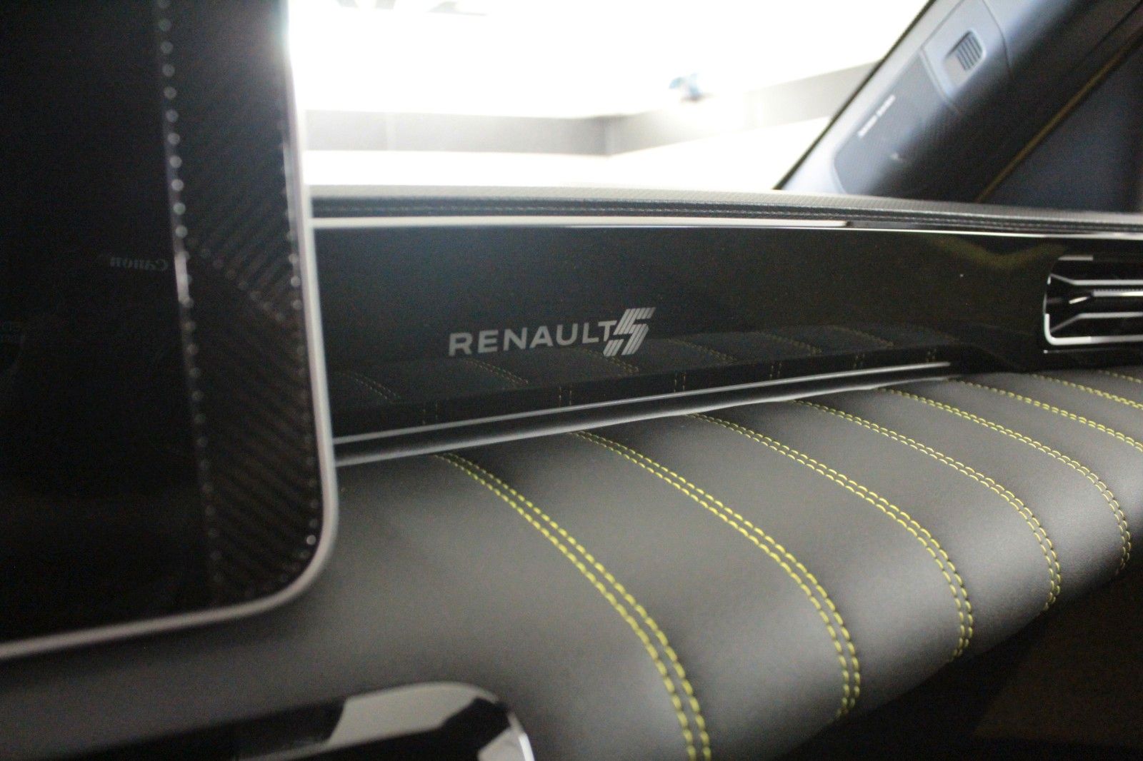 Fahrzeugabbildung Renault R 5 Iconic Five 150 Comfort Range