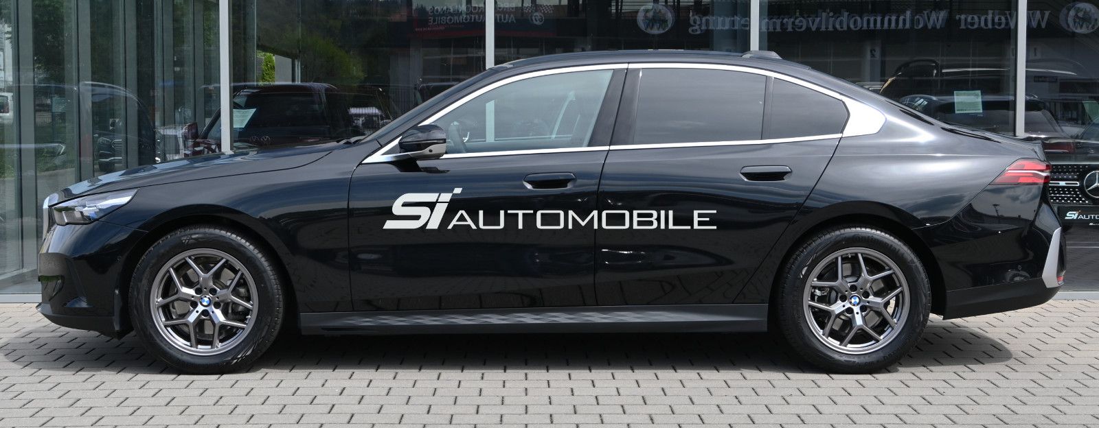 Fahrzeugabbildung BMW 520d xDr. °ACC°Merino°STANDHEIZ°360°PANO°SITZBEL