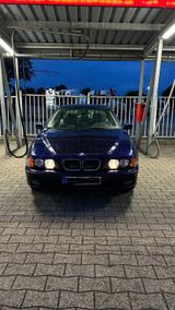 BMW E39 528i - BMW 528: E39