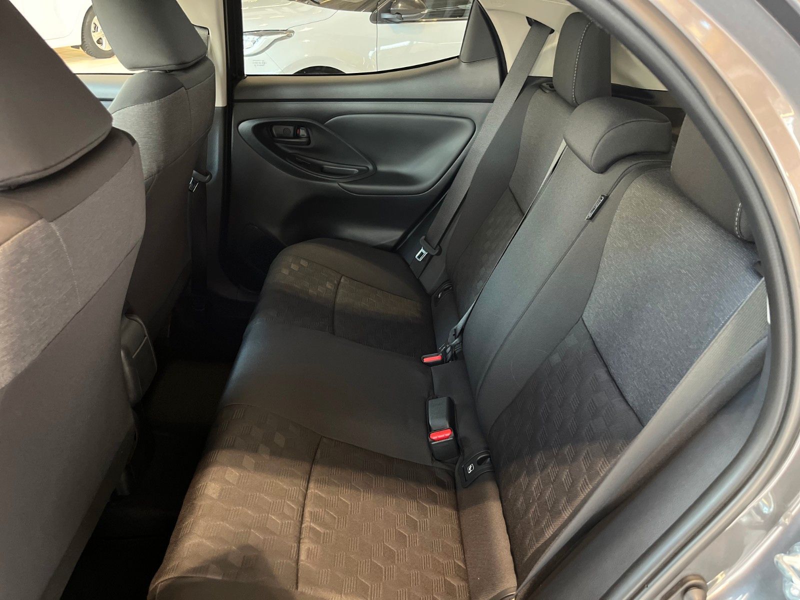 Fahrzeugabbildung Toyota Yaris Hybrid Teamplayer - Comfortpaket