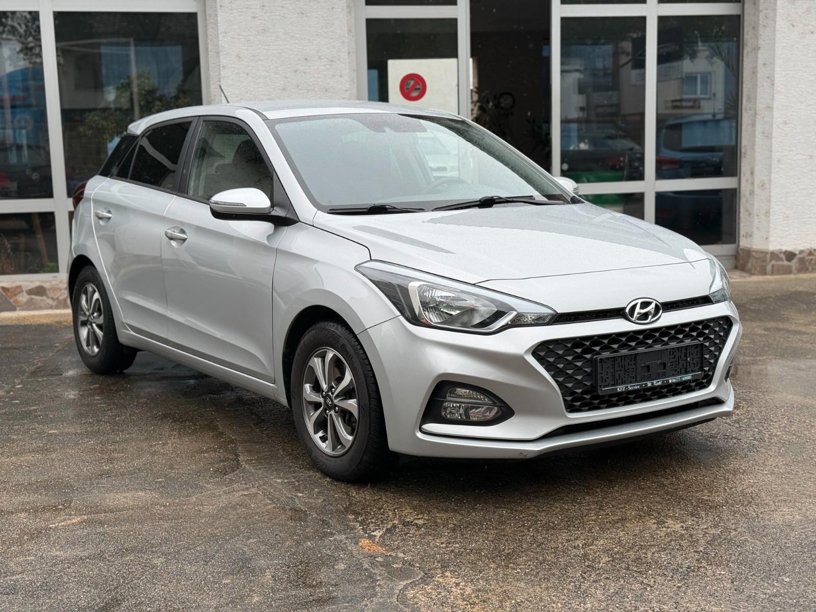 Hyundai i20 1.0 Turbo Trend *2.Hand-PDC-SHZ-Tempomat-WR*