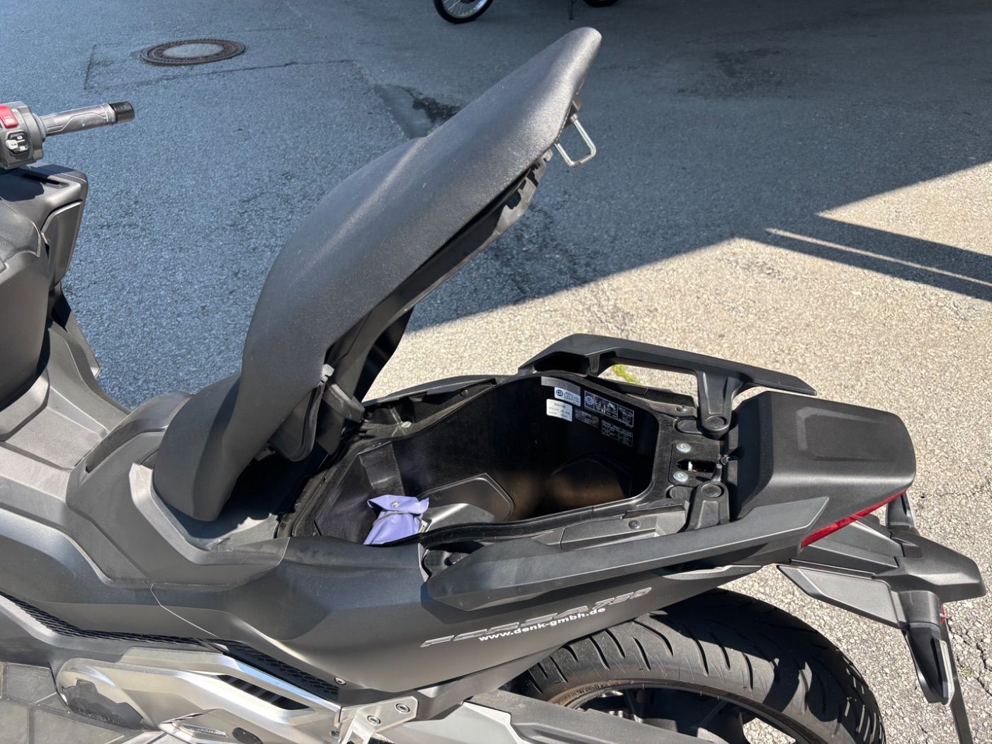 Fahrzeugabbildung Honda Forza 750 NSS 750, Windabweiser 4CM Tieferlegung