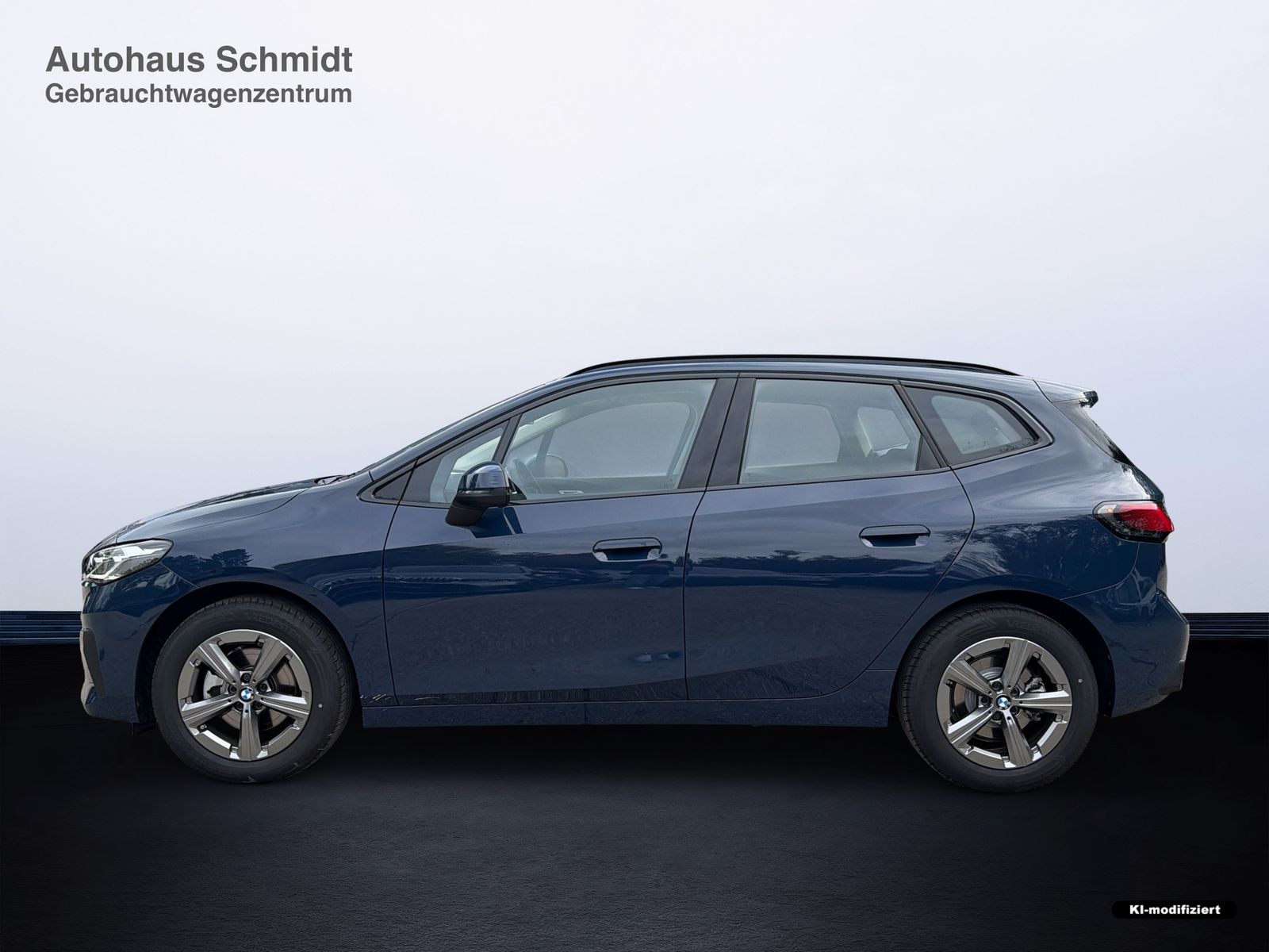 BMW 220 Active Tourer - Bild 2