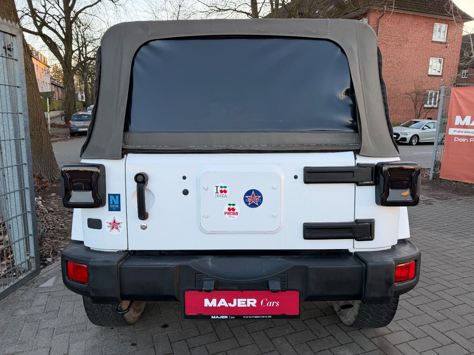Fahrzeugabbildung Jeep Wrangler Unlimited Sahara*LED*AUTOMATIK*BT*ALLWE