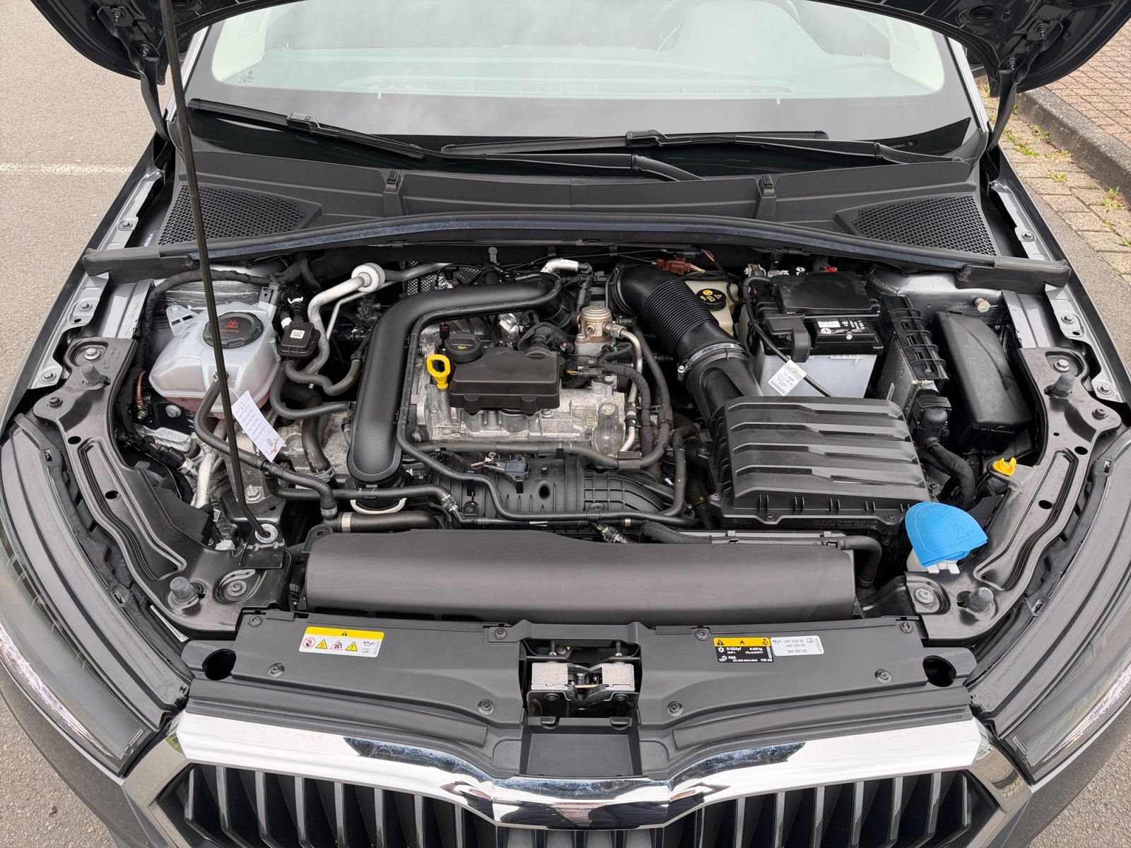 Fabia 1,0 TSI DSG Style Kamera CarPlay LED