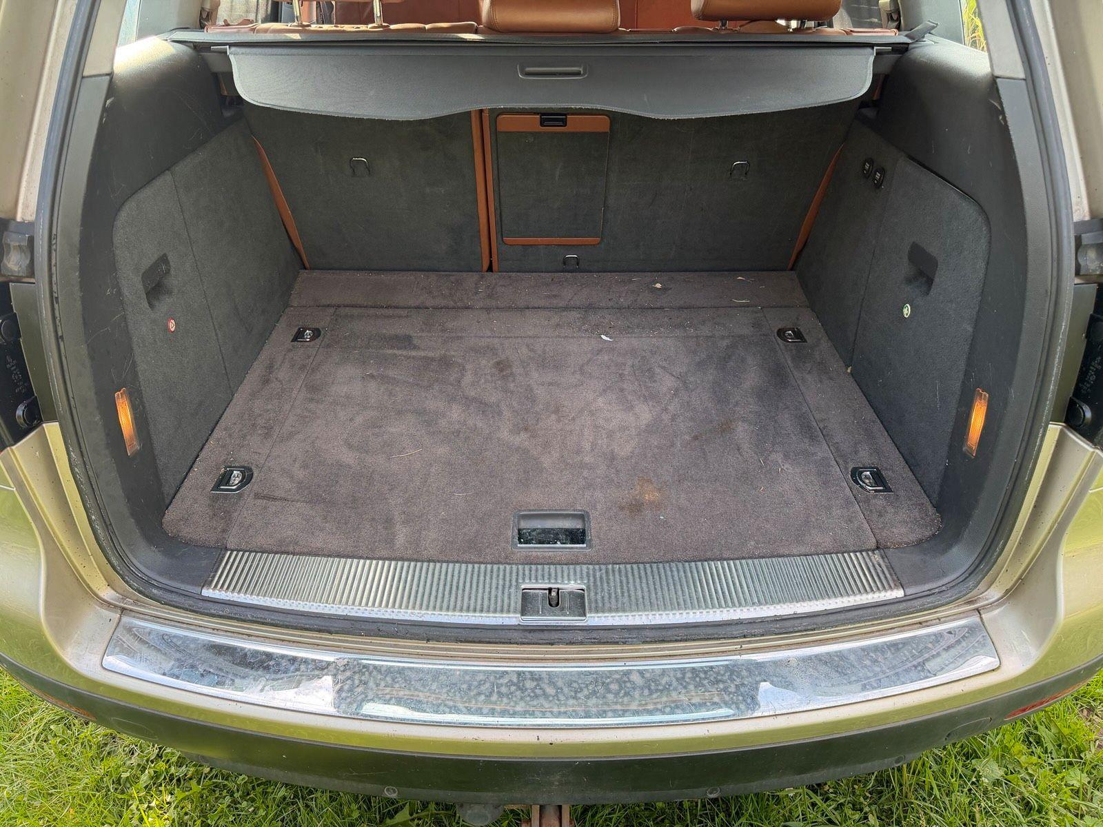 Volkswagen Touareg 2004 — photo 14